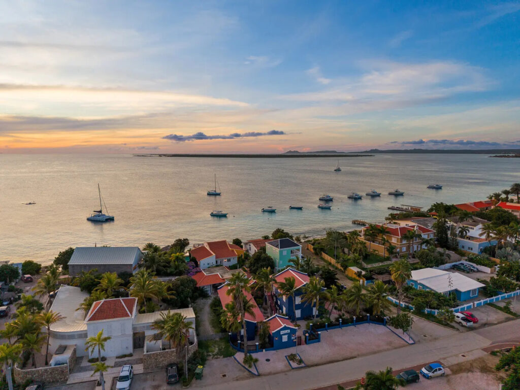 Blachi Koko Bonaire STrand tauch und windsurfurlaub auf bonaire