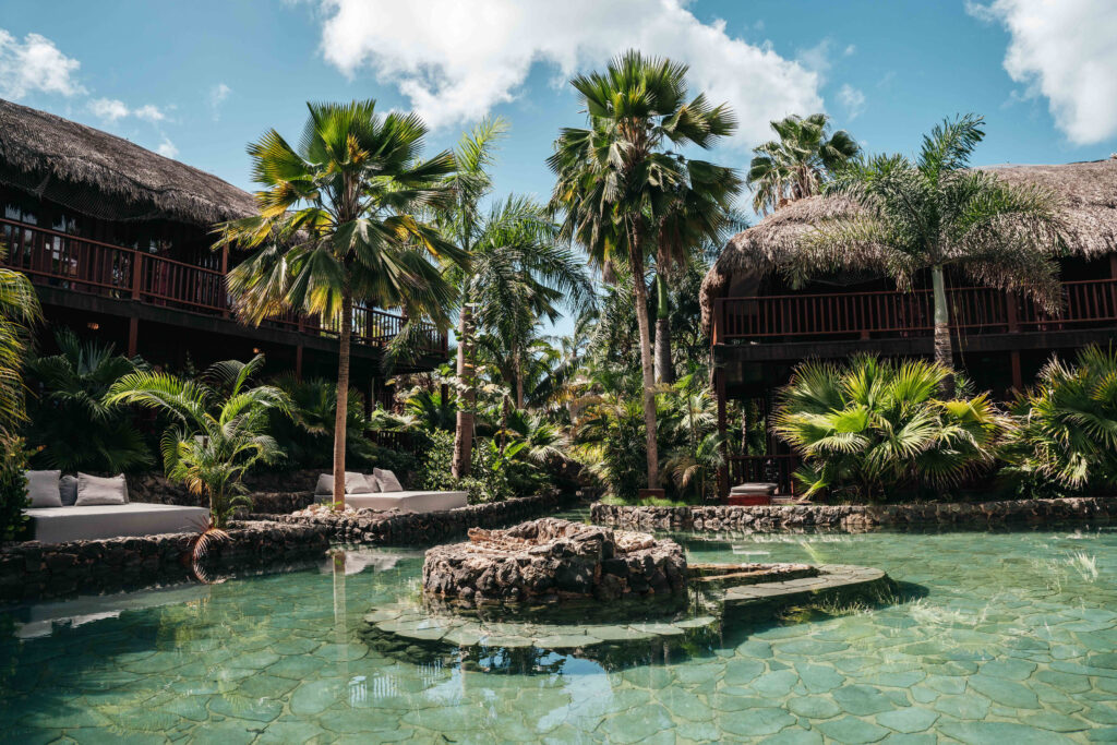 Kontiki Beach Resort Curacao Bungalows