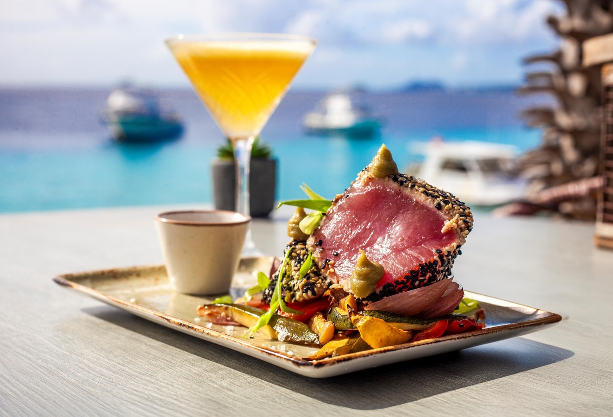 Fresh Tuna at Buddy Dive Bonaire Tauchen Bei bonaire