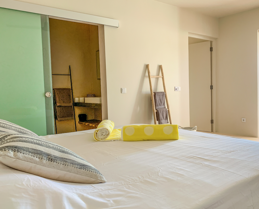 luxurious bedroom bonaire isla bonaire hotels