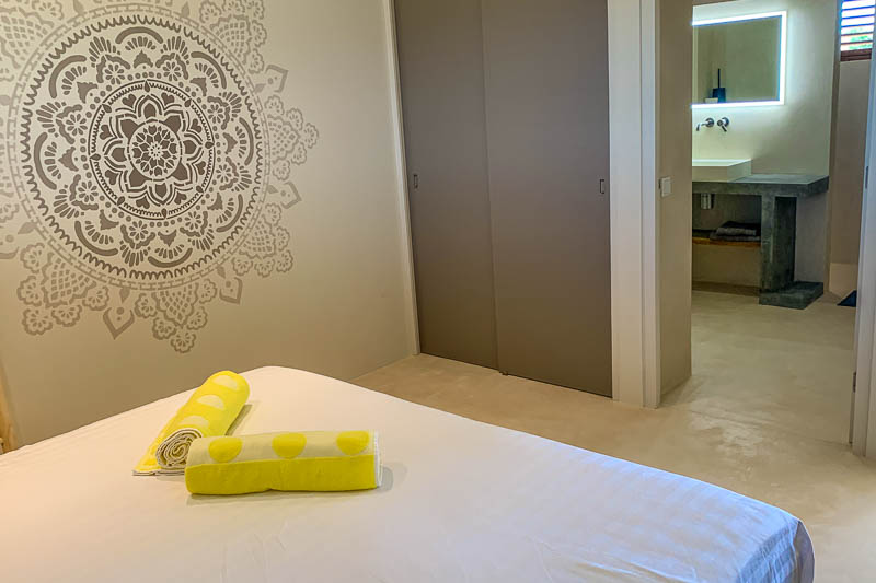 luxurious bedroom bonaire isla bonaire hotels