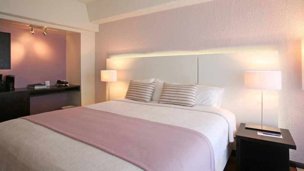 Holland House Beach Hotel Tauchurlaub Sint Maarten Strandurlaub Karibik