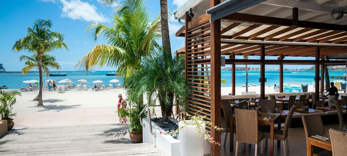 Holland House Beach Hotel Tauchurlaub Sint Maarten Strandurlaub Karibik