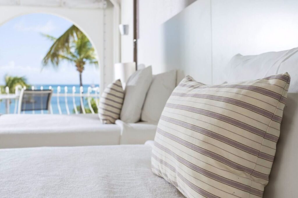 Holland House Beach Hotel Tauchurlaub Sint Maarten Strandurlaub Karibik