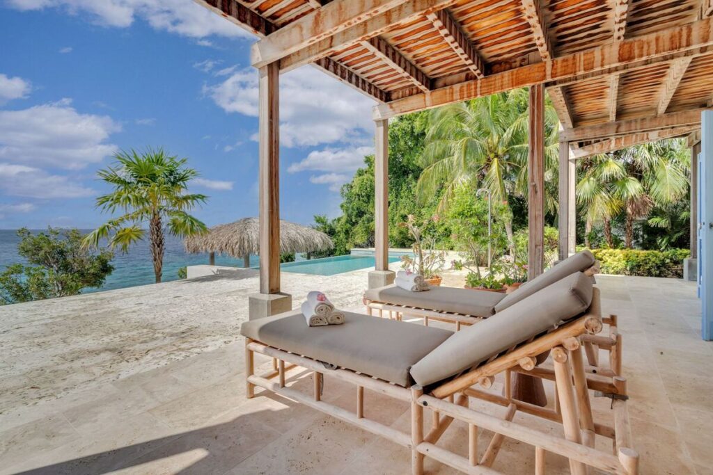 Crown Shores 32 Karibik urlaub Strandurlaub Tauchen Karibik Reisen